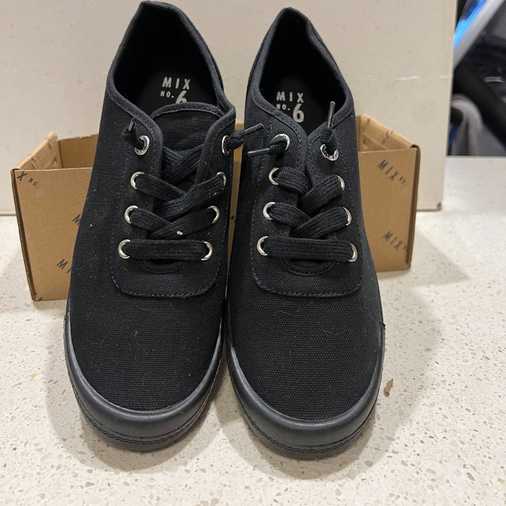 Mix No.6 Women's Slip-On Sneaker
